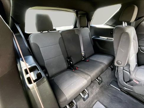 Used 2023 Chevrolet Traverse LT AWD/4WD image 21
