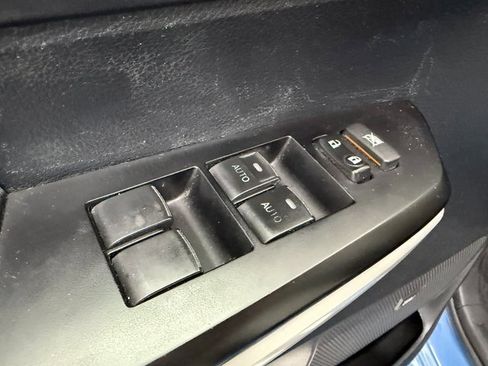 Used 2018 Toyota Tundra Limited image 27