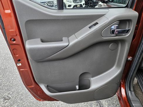 Used 2017 Nissan Frontier PRO-4X AWD/4WD image 13