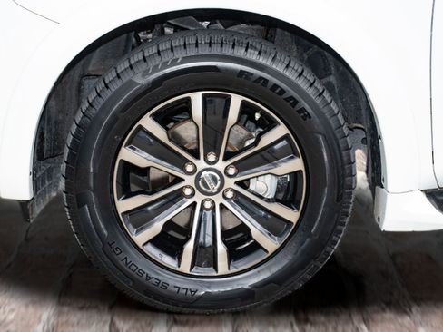 Used 2023 Nissan Armada SL w/ Midnight Edition Package image 41