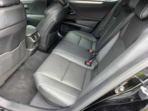 Certified 2024 Lexus ES 300h F Sport w/ Accessory Package (Z2) FWD image 20