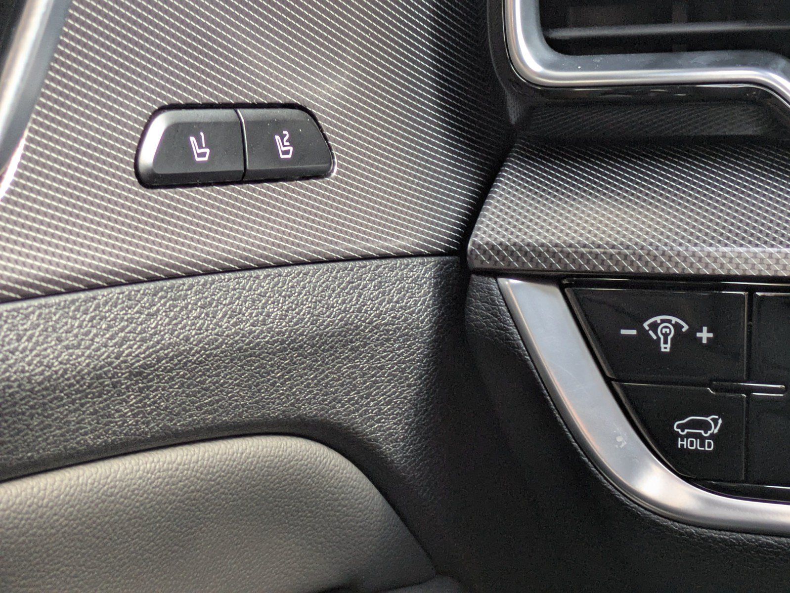 Certified 2025 Kia Sportage SX FWD image 21