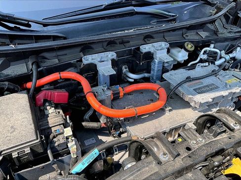 Used 2023 Nissan Ariya FWD image 32