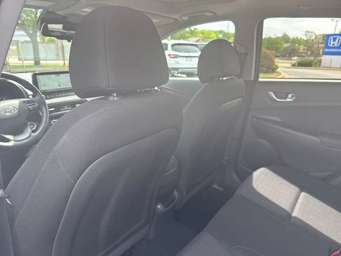 Certified 2023 Hyundai Kona SEL w/ Convenience Package AWD/4WD image 21