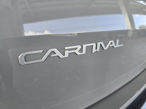 Used 2024 Kia Carnival LX image 66