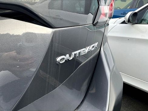 Used 2020 Subaru Outback 2.5i image 11