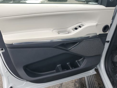 New 2026 Lincoln Navigator Reserve w/ Jet Appearance Package image 8