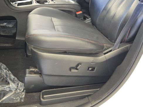 Used 2017 Dodge Grand Caravan GT FWD image 21