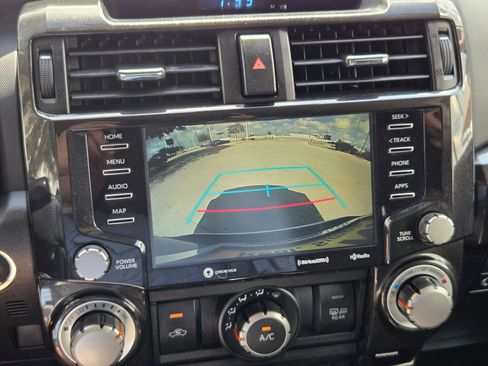 Used 2022 Toyota 4Runner TRD Off-Road image 18