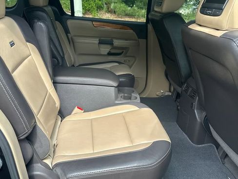 Used 2014 Nissan Armada Platinum w/ Platinum Reserve Package RWD image 20
