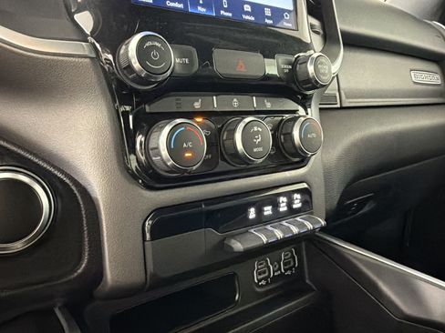 Used 2022 RAM 1500 Big Horn AWD/4WD image 19
