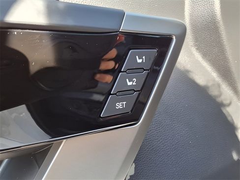 New 2025 Toyota Tundra Limited image 7