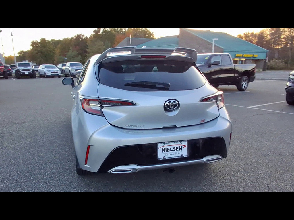 Used 2022 Toyota Corolla SE w/ SE Preferred Package FWD image 7