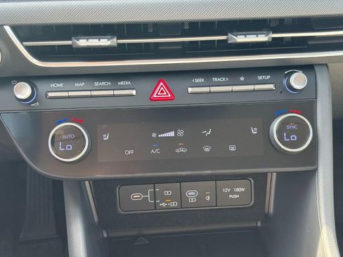 Used 2026 Hyundai Sonata SEL FWD image 17