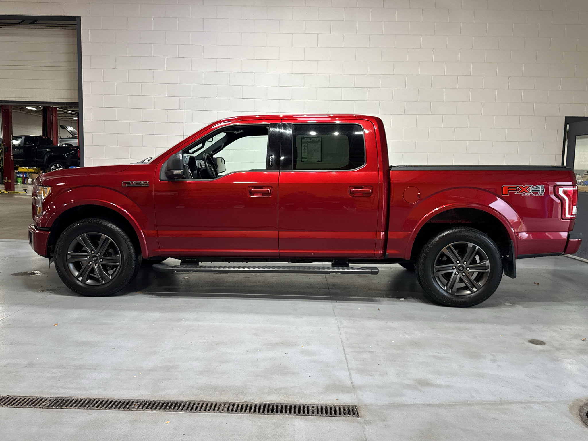 Used 2015 Ford F150 XLT w/ Equipment Group 301A Mid AWD/4WD image 2