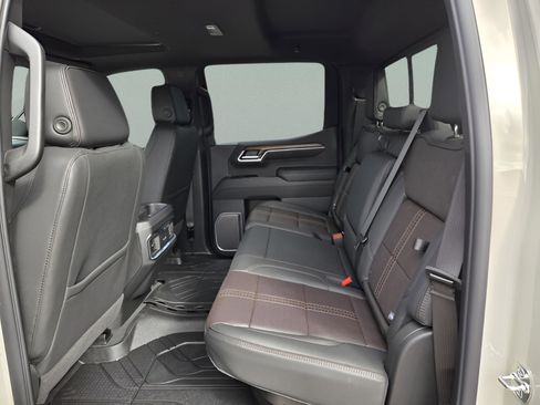 New 2026 Chevrolet Silverado 1500 High Country AWD/4WD image 15