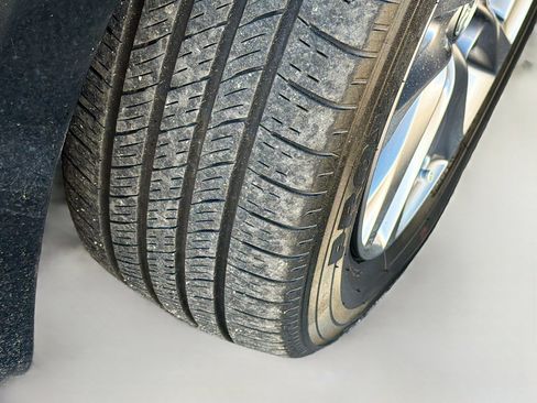 Used 2024 MAZDA MAZDA3 s image 40