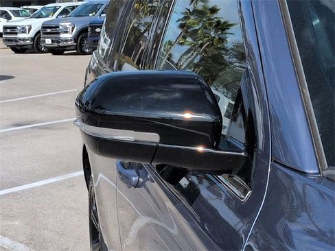 Certified 2022 Ford Expedition Limited image 12