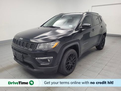 Used 2018 Jeep Compass Latitude w/ Cold Weather Group AWD/4WD image 1