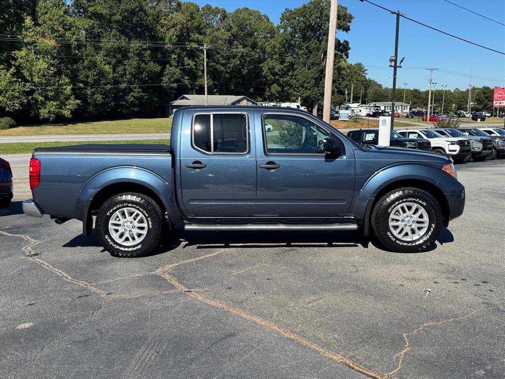 Used 2014 Nissan Frontier SV w/ SV Value Truck Package RWD image 2