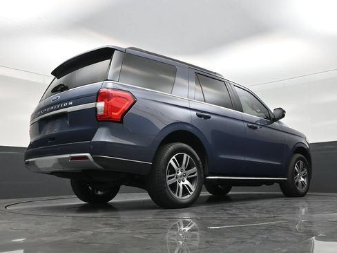 Used 2023 Ford Expedition XLT RWD image 24