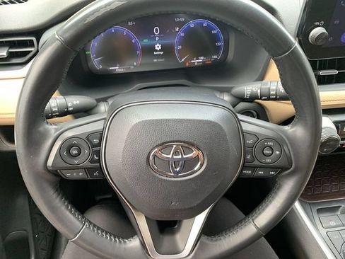 Certified 2023 Toyota RAV4 Limited AWD/4WD image 19