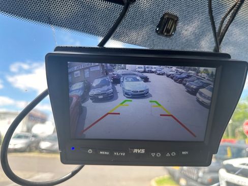 Used 2016 Mercedes-Benz Sprinter 2500 image 22