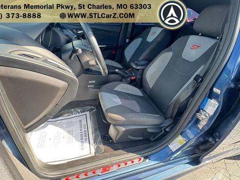 Used 2018 Ford Focus ST FWD image 7