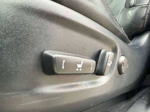 Used 2018 Lexus GX 460 Premium w/ Premium Package image 14