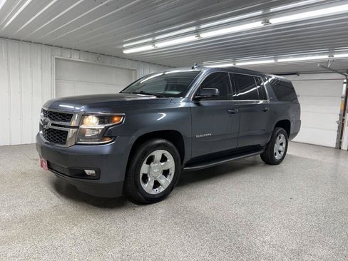 Used 2020 Chevrolet Suburban LT AWD/4WD image 4