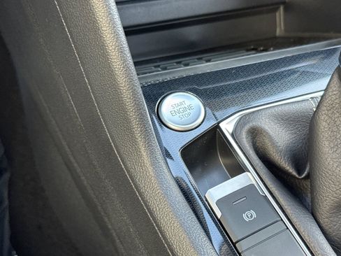 New 2026 Volkswagen Taos SEL AWD/4WD image 21
