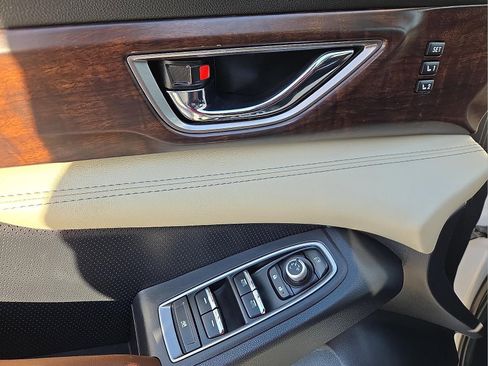 Used 2021 Subaru Ascent Touring w/ Popular Package #2 image 14