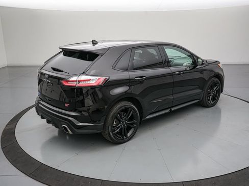 Certified 2023 Ford Edge ST w/ Equipment Group 401A AWD/4WD image 4