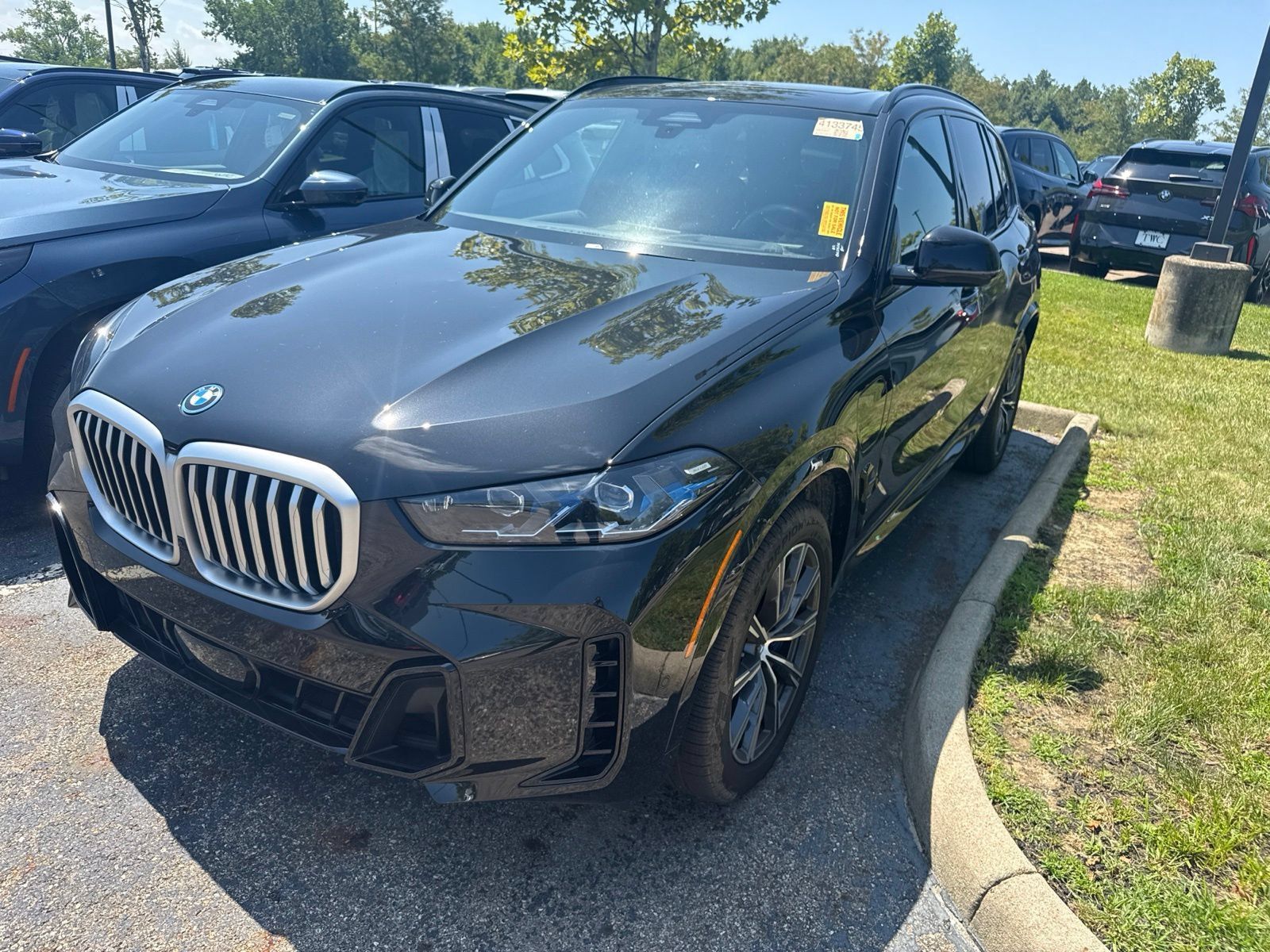 Used 2026 BMW X5 xDrive50e AWD/4WD image 1