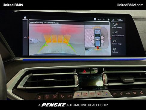 Used 2021 BMW X7 xDrive40i w/ Executive Package image 9