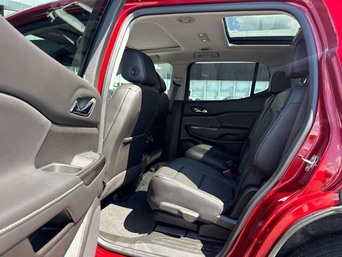 Certified 2023 GMC Acadia SLT w/ Elevation Edition AWD/4WD image 21