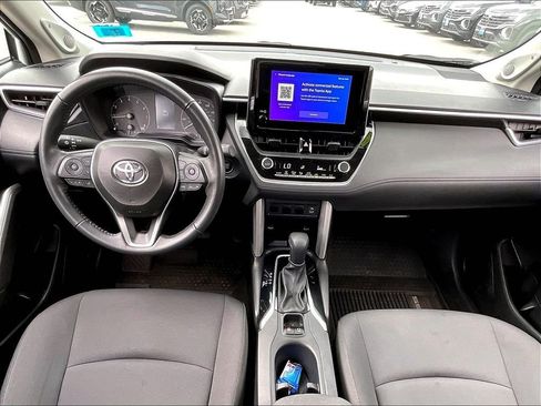 Used 2024 Toyota Corolla Cross LE w/ Moonroof Package AWD/4WD image 20