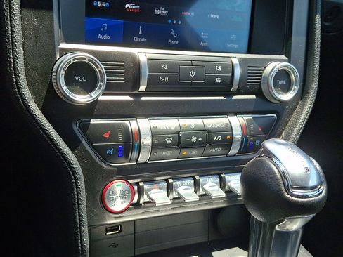 Used 2022 Ford Mustang Premium RWD image 15