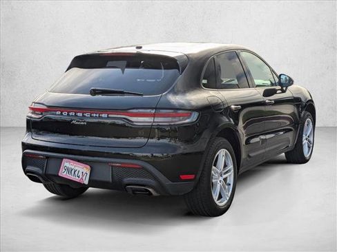 Used 2022 Porsche Macan image 5