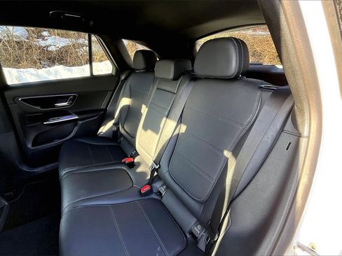 Used 2026 Mercedes-Benz GLC 300 4MATIC image 28