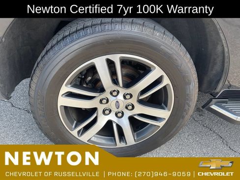 Used 2023 Ford Expedition Limited AWD/4WD image 46