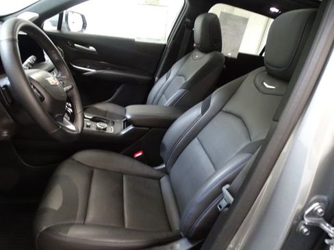 Certified 2025 Cadillac XT4 Sport AWD/4WD image 2