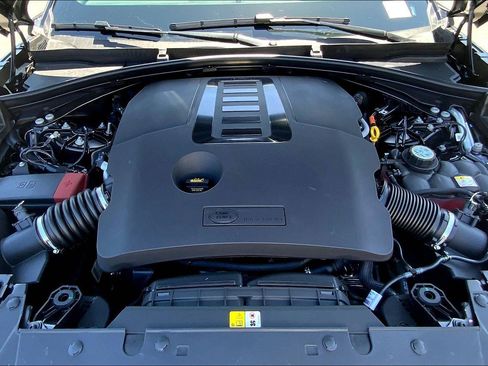 New 2026 Land Rover Range Rover Velar Dynamic SE image 12