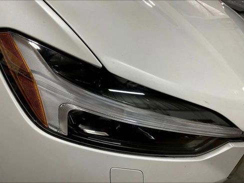 Certified 2022 Volvo XC60 T8 Inscription w/ Advanced Package image 30