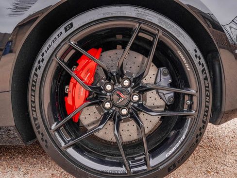 Used 2025 Chevrolet Corvette Z06 w/ Z07 Performance Package image 60