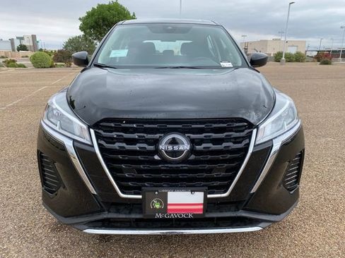 New 2025 Nissan Kicks Play S image 9