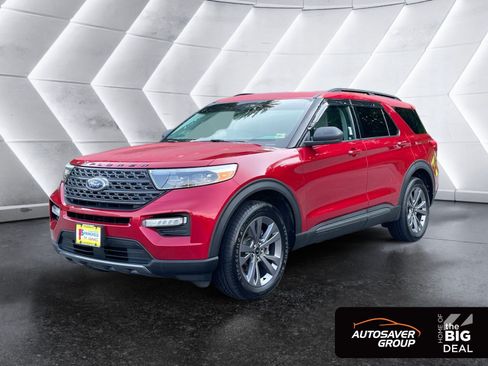 Used 2021 Ford Explorer XLT w/ Equipment Group 202A AWD/4WD image 1