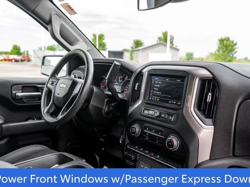 Used 2023 Chevrolet Silverado 1500 Custom AWD/4WD image 11