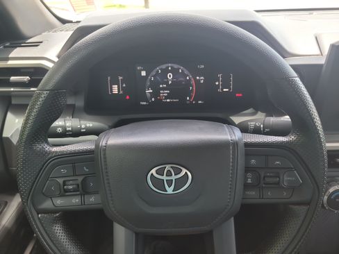 Certified 2025 Toyota Tacoma SR5 RWD image 27
