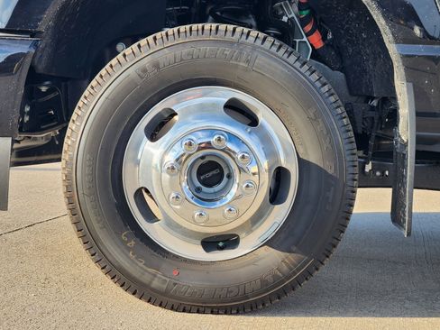 New 2026 Ford F350 Platinum w/ Platinum Plus Package image 11